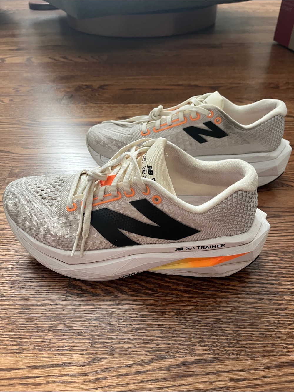 New Balance FuelCell SuperComp Trainer v3 
W 9.5